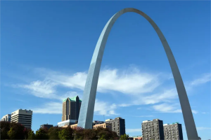 Gateway_Arch_Stainless_Steel_Catenary_192m_St_Louis_USA.jpg